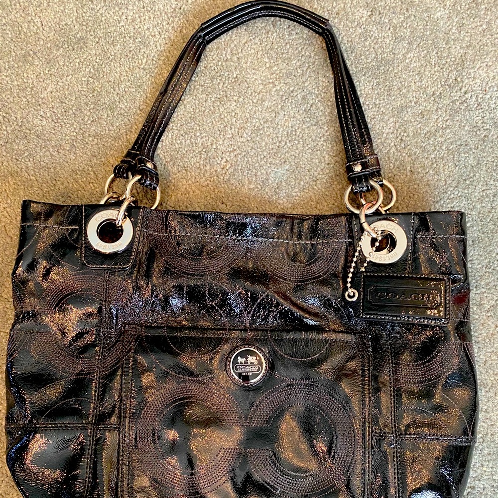 Coach - black, patent leather purse
